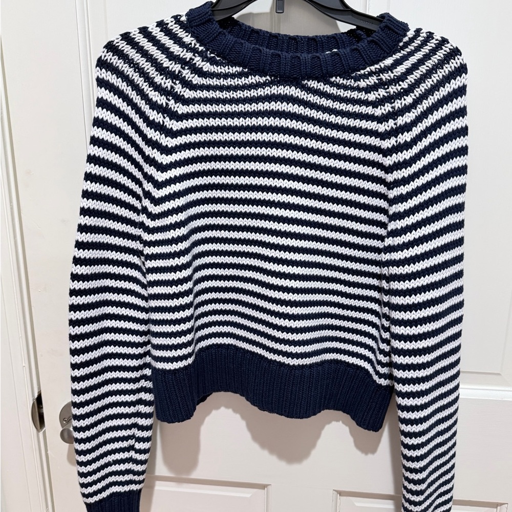 Vineyard Vines Navy and White Striped Sweater